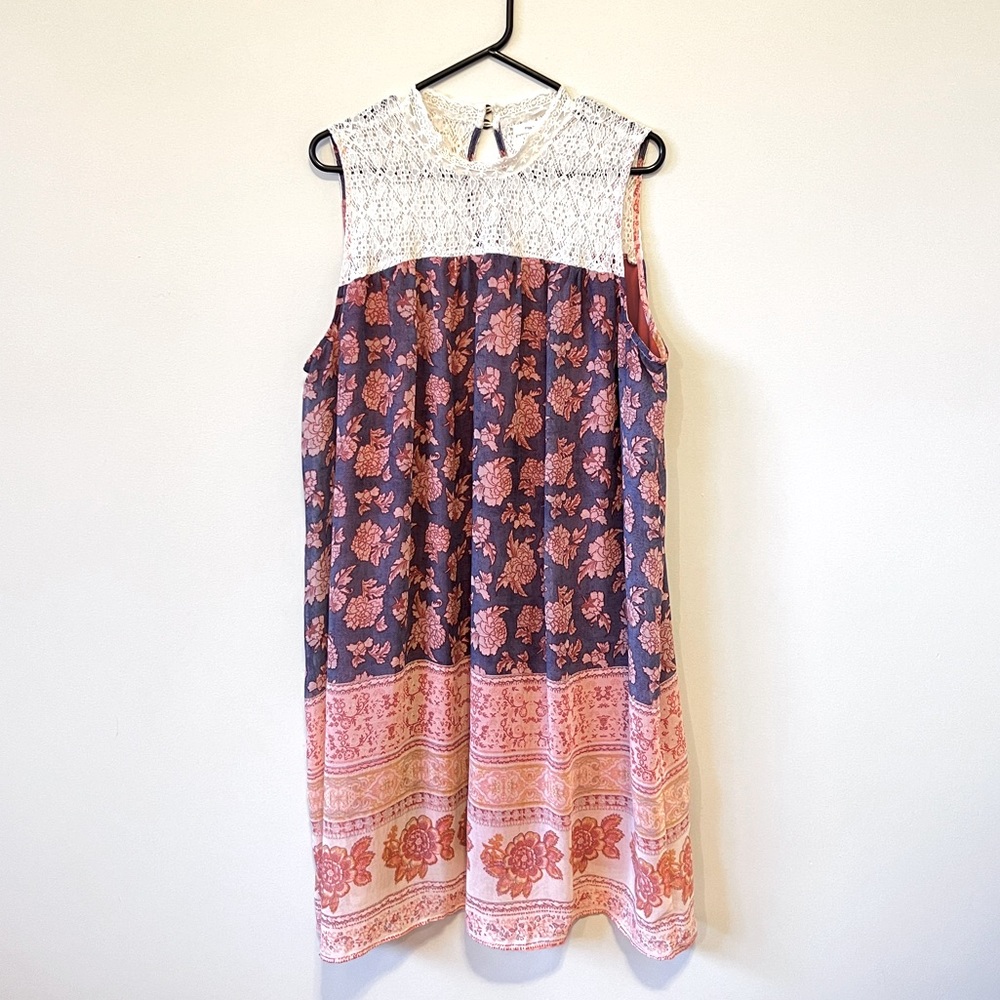 ⭐️ Host Pick! ⭐️ Maurices Boho Lace & Sheer Floral Dress in Large